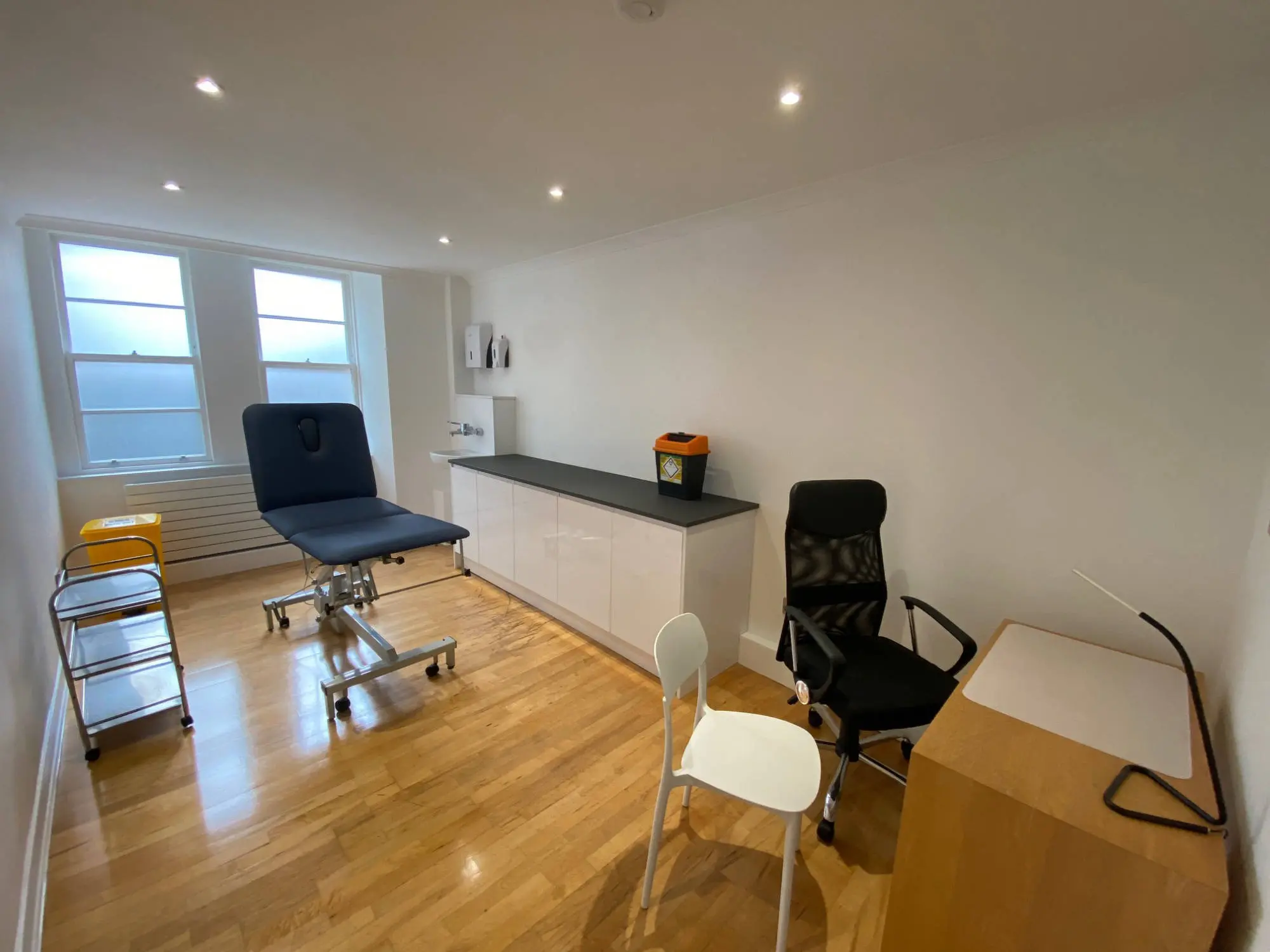 treatment room for rent in glasgow